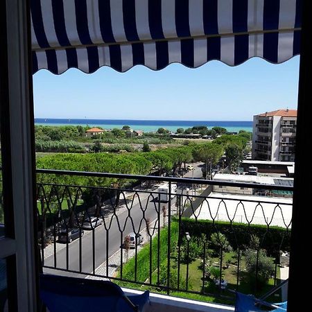 Appartamento Vista Mare Albenga Buitenkant foto