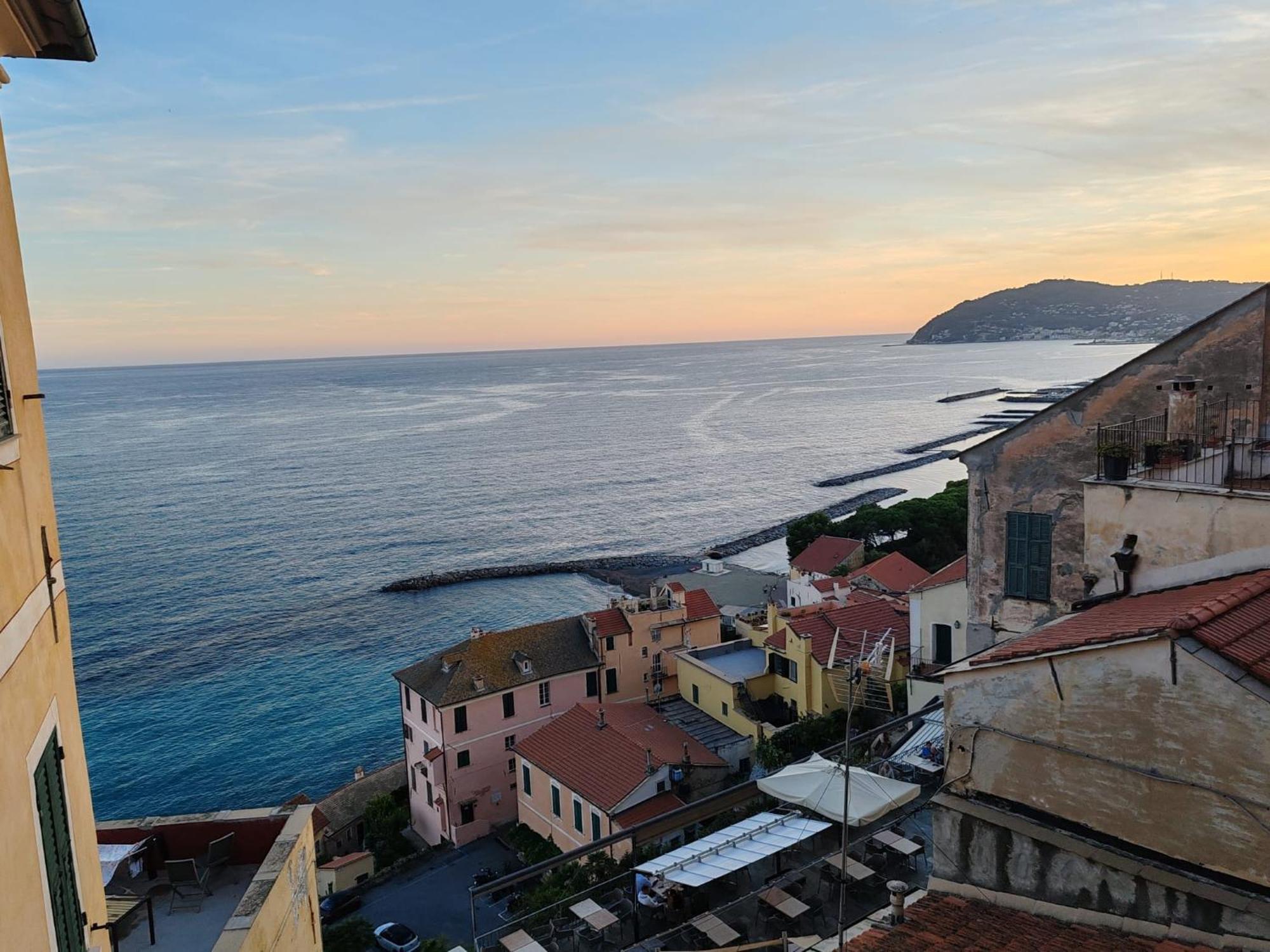 Appartamento Vista Mare Albenga Buitenkant foto