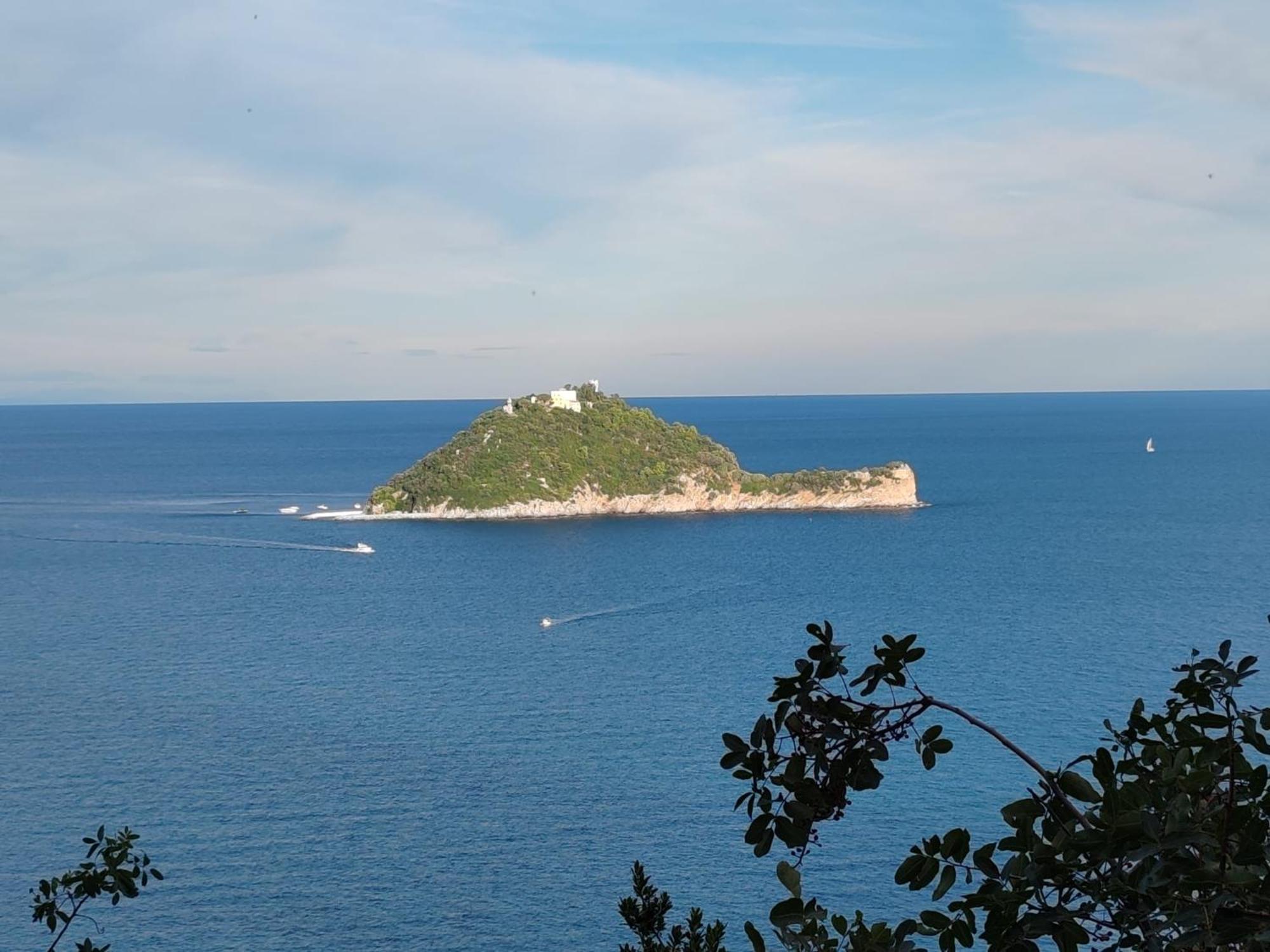 Appartamento Vista Mare Albenga Buitenkant foto