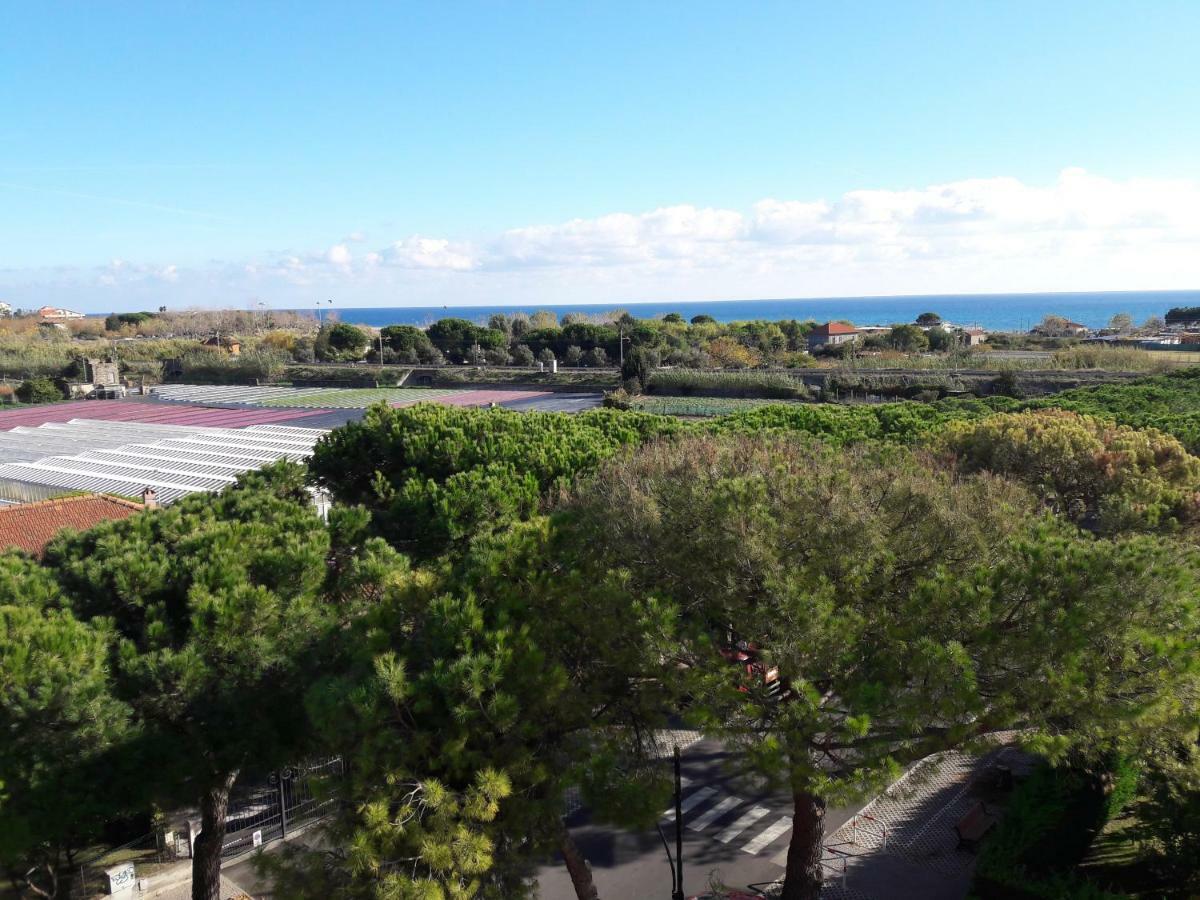 Appartamento Vista Mare Albenga Buitenkant foto
